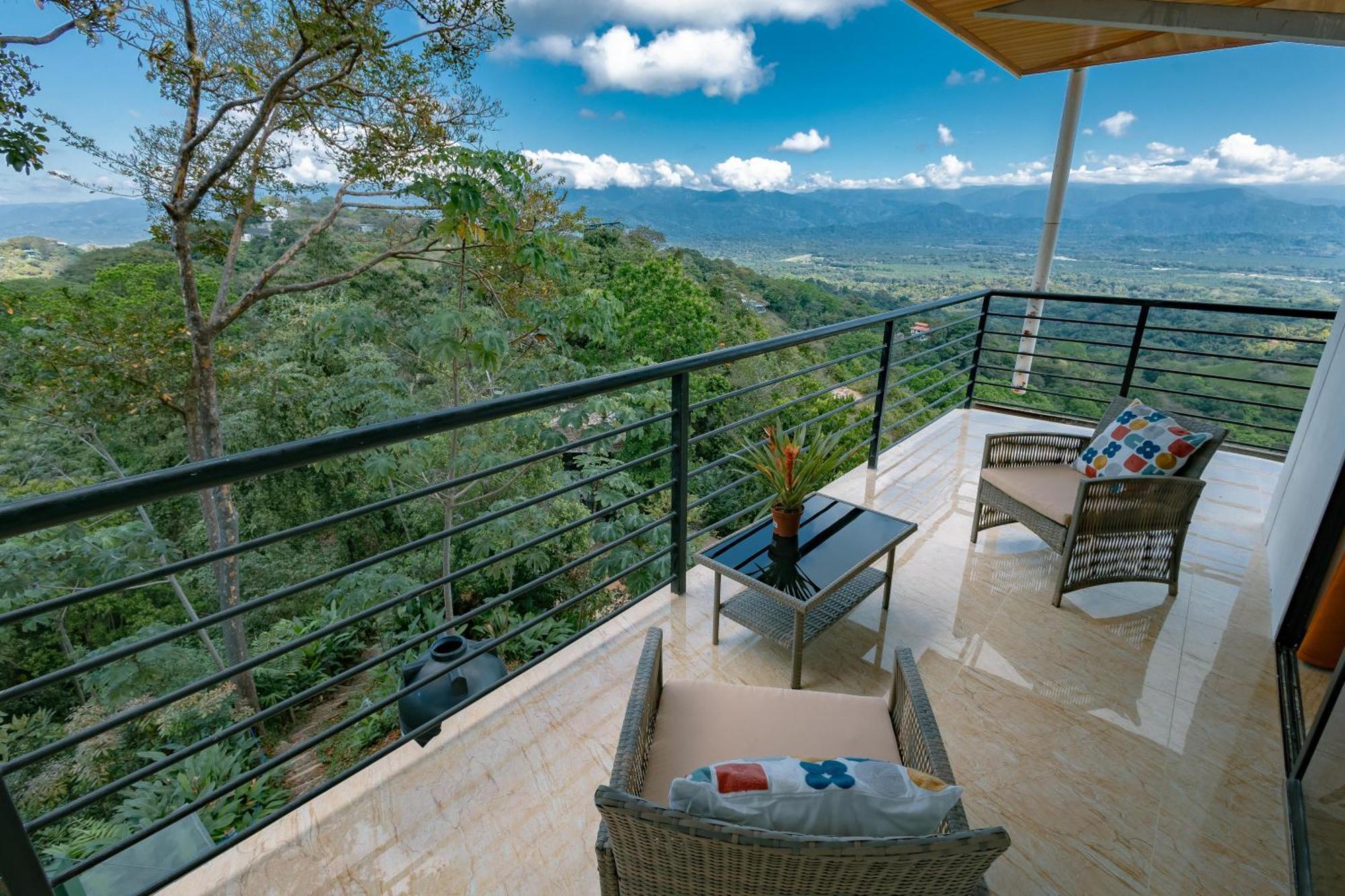 Mountain Top Park Hotel Quepos Kültér fotó